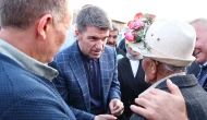 Amasya Valisi Önder Bakan, Çetmi Köyü'nde Vatandaşların Sorunlarını Dinledi