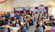 Amasya’da Minik Öğrencinin Davetine Emniyet Müdüründen Anlamlı Karşılık