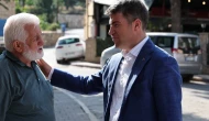 Vali Önder Bakan’dan Mahallelere Yakın Temas: Esnaf ve Vatandaşla Birebir Görüşme