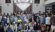 Sultaniye Camii’nde Baba-Oğul Sabah Namazı Buluşması