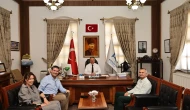 Merzifon Belediye Başkanı Alp Kargı, Yoğun Ziyaret Trafiğinde Konuklarını Ağırladı