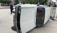 Merzifon’da İki Araç Çarpıştı: 1 Kişi Yaralandı