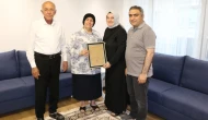 Kaymakam Karaaslan’dan Aile Yılı’na Anlamlı Ziyaret: 52 Yıllık Çifte Evlendirme Belgesi Takdimi