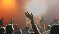 Rüyada Konsere Gitmek Ne Anlama Gelir? Kalabalık ve Müzik Detayı Dikkat Çekiyor!