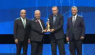 AHLATCI, İhracat Şampiyonluğu Ödülünü Cumhurbaşkanı Erdoğan'ın Elinden Aldı