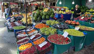 Merzifon Pazarında Yoğunluk Var, Fiyatlar Yerinde Sayıyor