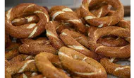 Rüyada Simit Yemek Ne Anlama Gelir? İşte Bolluk, Bereket ve Kazancın Habercisi Olan Rüyanın Yorumu