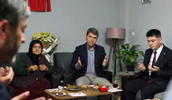 Vali Bakan Şehit Ailesinin Kapısını Çaldı