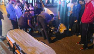 Yolun Karşısına Geçen Anne ve Oğluna Motosiklet Çarptı