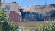 3 Katlı Binanın Balkonunda Yangın Paniği
