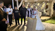 Düğünde İlginç Takı: Bir Çuval Fındık Hediye Ettiler