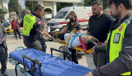 Otomobil ile Motosiklet Çarpıştı: 17 Yaşındaki Sürücü Yaralandı