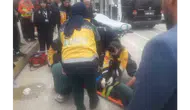 Feci Kaza! Otomobilin Çarptığı Yaya Yola Savruldu
