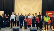 Merzifon’da Vatan ve Bayrak Sevgisi Şiir ve Türkülerle Yankılandı