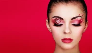 2026 Sevgililer Günü Makyaj Trendleri: Kadınlar İçin Romantik, Işıltılı ve Cesur Dokunuşlar