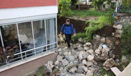 Amasya’da duvar yıkıldı, gürültüyü duyanlar deprem sandı