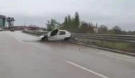 Araçların Hızını Kesmek İsterken Yaşanan Korkunç Kaza Anı Kamerada Kaydedildi