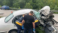 Feci Kaza: Kamyonet Duran Otomobile Çarptı, 5 Yaralı