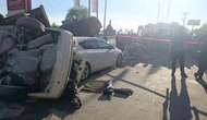 Feci Kaza! Akaryakıt İstasyonuna Dalan Otomobil Çocuklara Çarptı