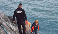 Kayalıklardan Düşen Balıkçıyı Tekne Kurtardı