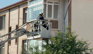 25 Yaşındaki Genç Balkonda Ölü Bulundu