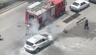 Çorum’da cipte çıkan yangını vatandaşlar ve polis söndürdü