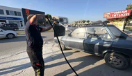 Çorum’da otomobilde çıkan yangını vatandaşlar söndürdü