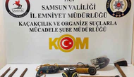 Halının Altından Kaçak Kazı Çıktı! Define Tüneline Polis Baskını