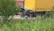 Otomobil Park Halindeki TIR'a Çarptı: 2 Ölü