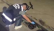Peçeteye emdirilen uyuşturucuyu scooter bataryasında sakladı