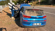 Refüje Çarpan Otomobilde 2'si Çocuk 4 Kişi Yaralandı