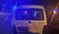 İki Araç Çarpıştı: 2 Kişi Yaralandı
