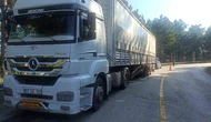 Dorse Otomobile Çarptı: 4 Kişi Yaralandı
