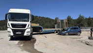 Otomobil ile Tır Çarpıştı: 4 Kişi Yaralandı