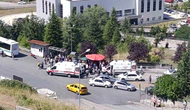 El Freni Unutulan Otomobil Dehşet Saçtı: 4 Yaralı