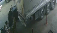 Lokma Tatlısı Boğazına Kaçtı: İş Arkadaşının Heimlich Manevrası Hayata Bağladı