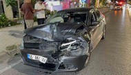 Otomobil Hafif Ticari Araca Çarptı, 1 Yaralı