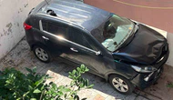 Otomobil Apartman Boşluğuna Uçtu!