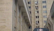 9. Katta Tehlikeli Anlar: Polis Ekipleri İkna ile Genci Kurtardı