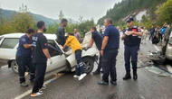 Kafa Kafaya Çarpıştılar: 1’i Bebek 7 Yaralı