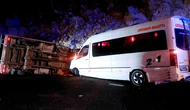 İşçileri Taşıyan Minibüs Kamyonetle Çarpıştı: 12 Yaralı