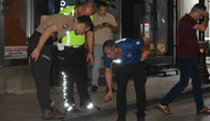 İş Yerine 10 El Ateş Etti, Silahıyla Polise Teslim Oldu!