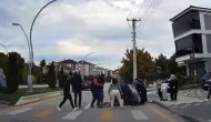 Otomobil yaya geçidinde 4 yaşındaki çocuğa böyle çarptı