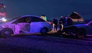 Çorum’da iki otomobil çarpıştı: 3 yaralı