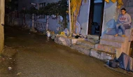 Gece yarısı patlayan su borusu paniğe neden oldu