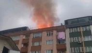 9 katlı binanın çatı katında yangın