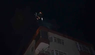 7 katlı binanın çatısında yangın