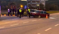 Kavşakta iki otomobil çarpıştı: 6 yaralı