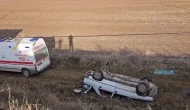 Çorum’da otomobil tarlaya uçtu: 2 yaralı