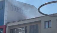 Korkutan Çatı Yangını: Alevler Gömlek Gibi Sarıldı!